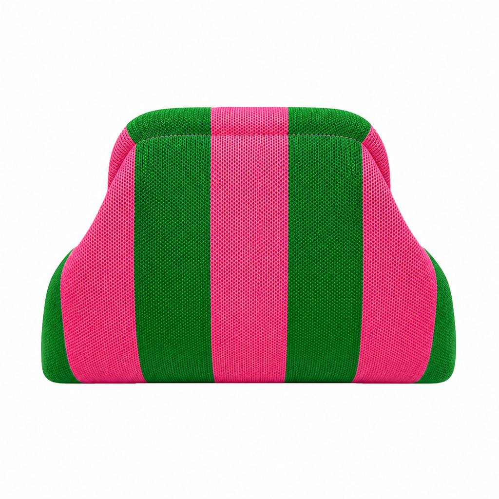 Knitty – The Snap-Shut Makeup Bag