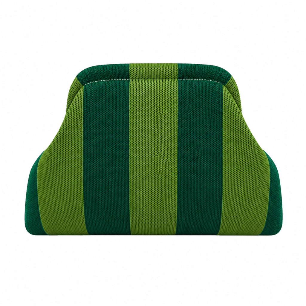 Knitty – The Snap-Shut Makeup Bag
