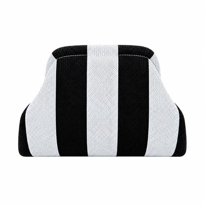 Knitty – The Snap-Shut Makeup Bag