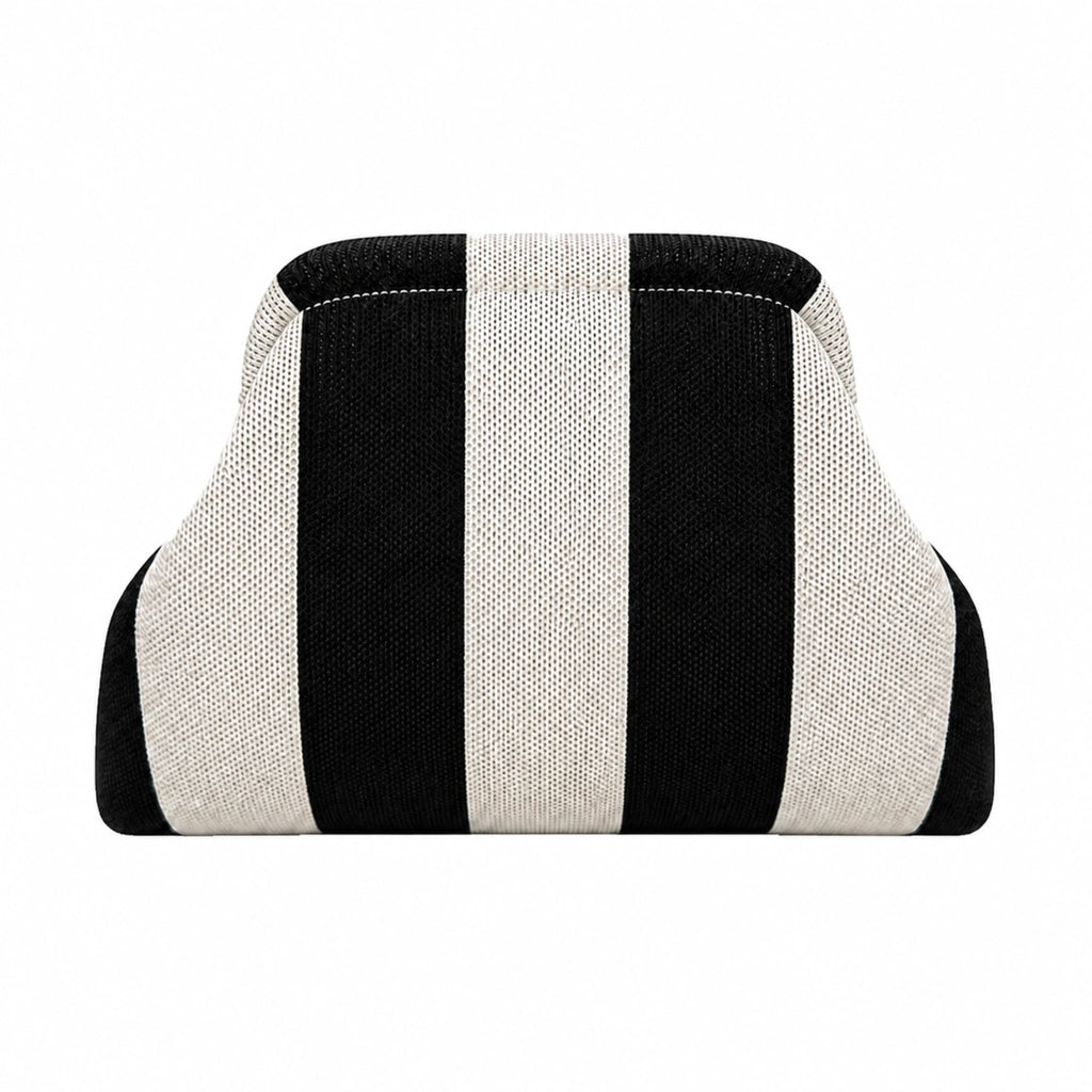 Knitty – The Snap-Shut Makeup Bag