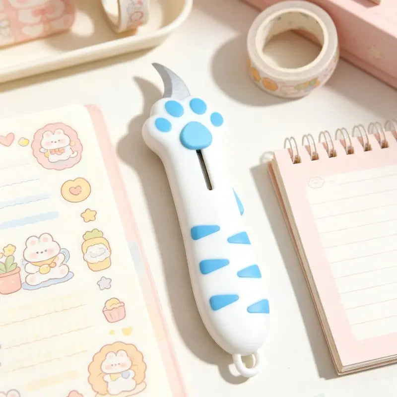 Cute Cat Claw Craft Knife, Creative Unboxing Tool, Stainless Steel Blade, Office Cutting Supply, Ideal for Home Office School, Perfect Gift, angel cat, black cat look, Open package, outie kitty cats, squishy cat