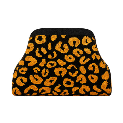 Knitty – The Snap-Shut Makeup Bag